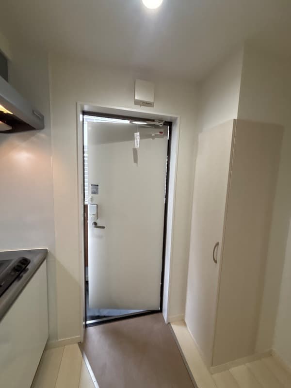 Room image 12