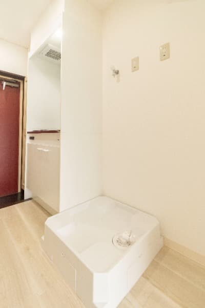 Room image 12