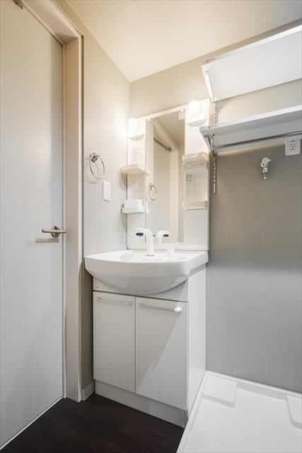 Room image 13