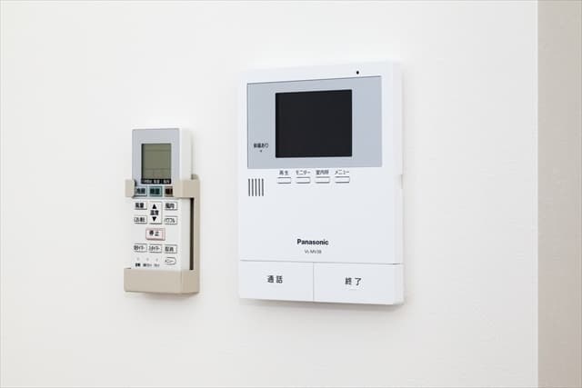 Room image 12