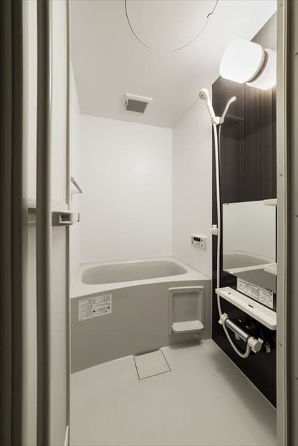 Room image 15