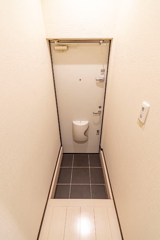 Room image 8
