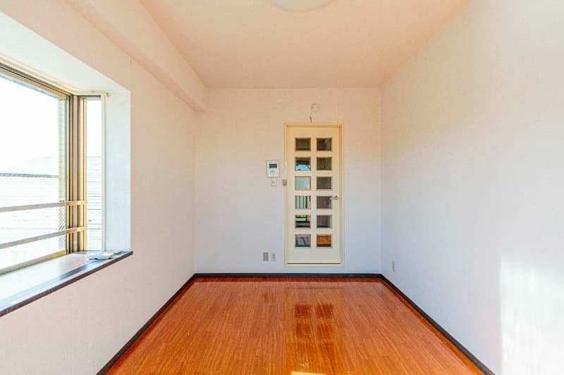 Room image 11
