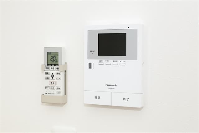 Room image 12