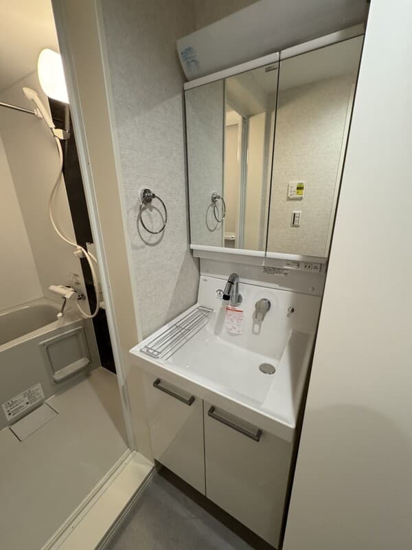 Room image 14