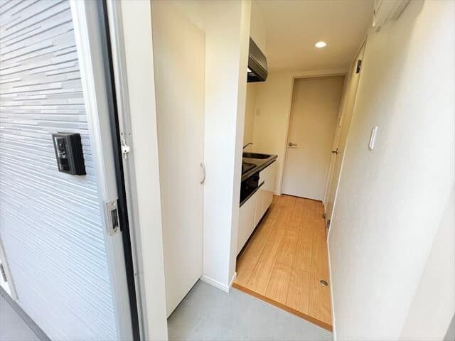 Room image 14