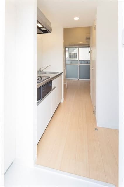 Room image 10