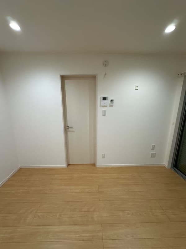 Room image 12