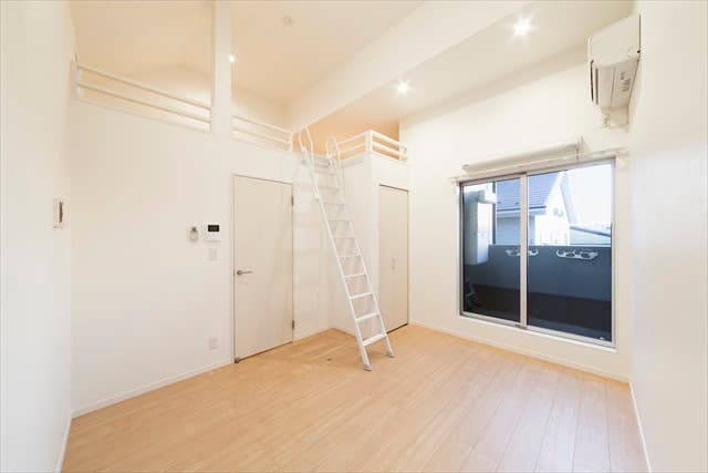 Preview interior of Maison de Jeanne
