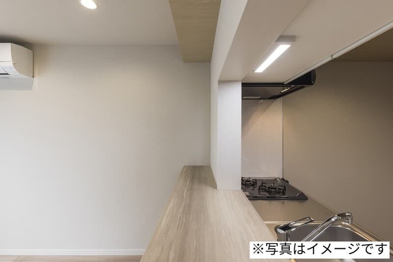Room image 16