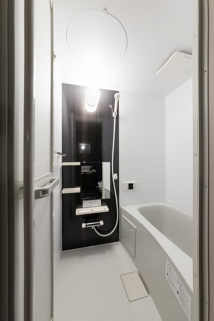 Room image 12