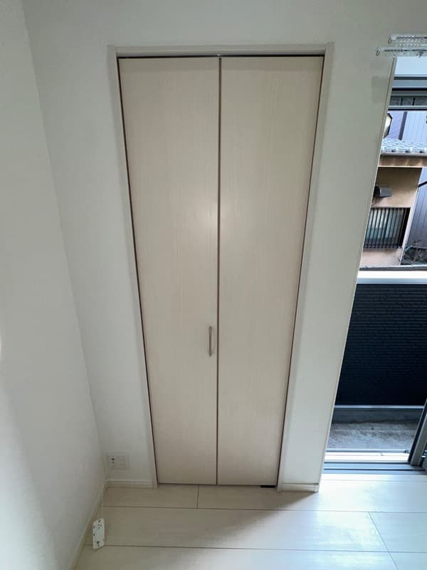Room image 10