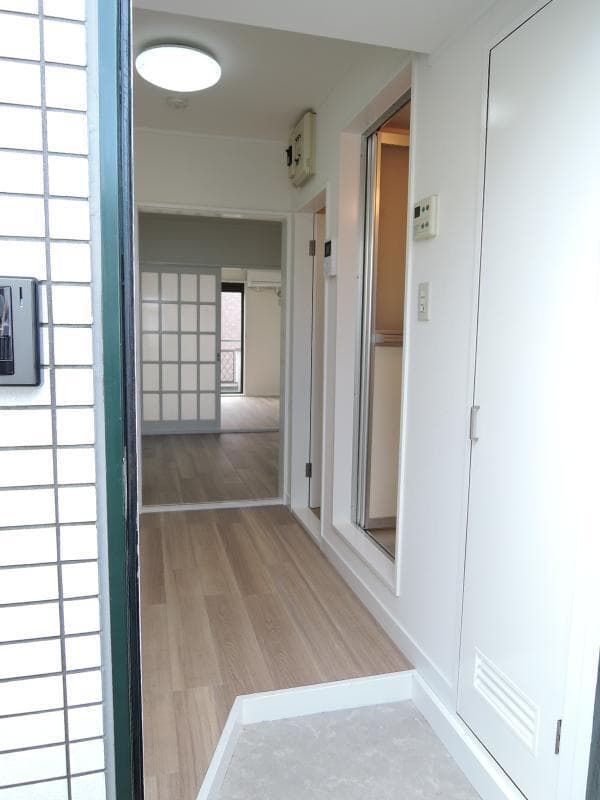 Room image 12