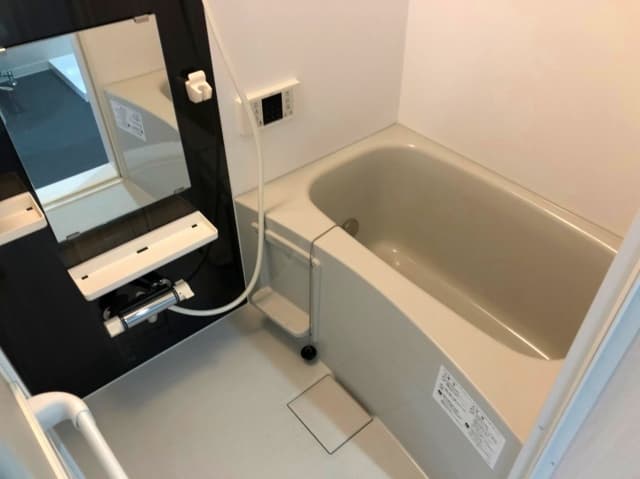 Room image 12