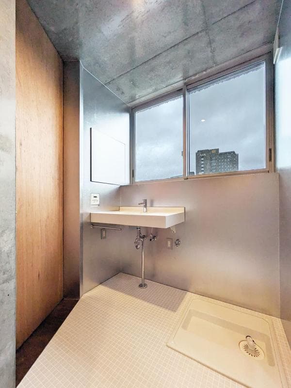 Room image 13