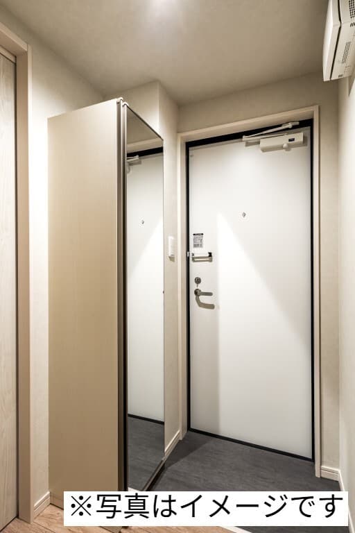 Room image 9