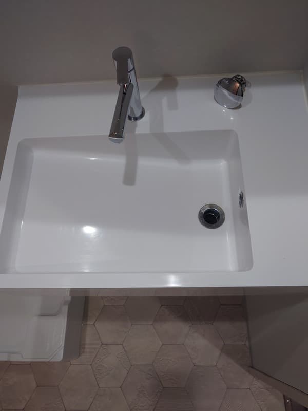 Room image 13