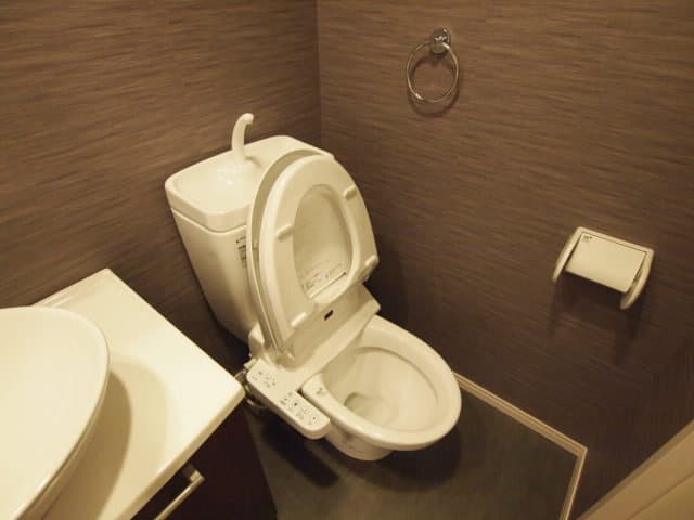 Room image 11