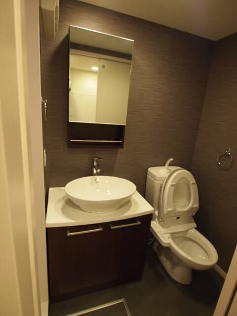 Room image 9