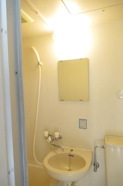 Room image 8