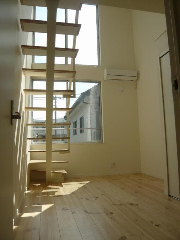 Room image 9