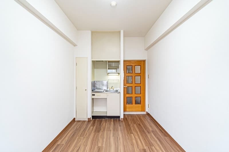 Preview interior of Urban Hills main tree
