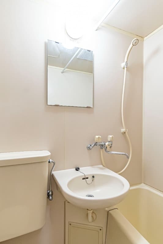Room image 8