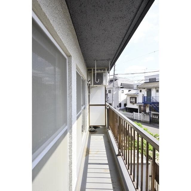 Room image 10