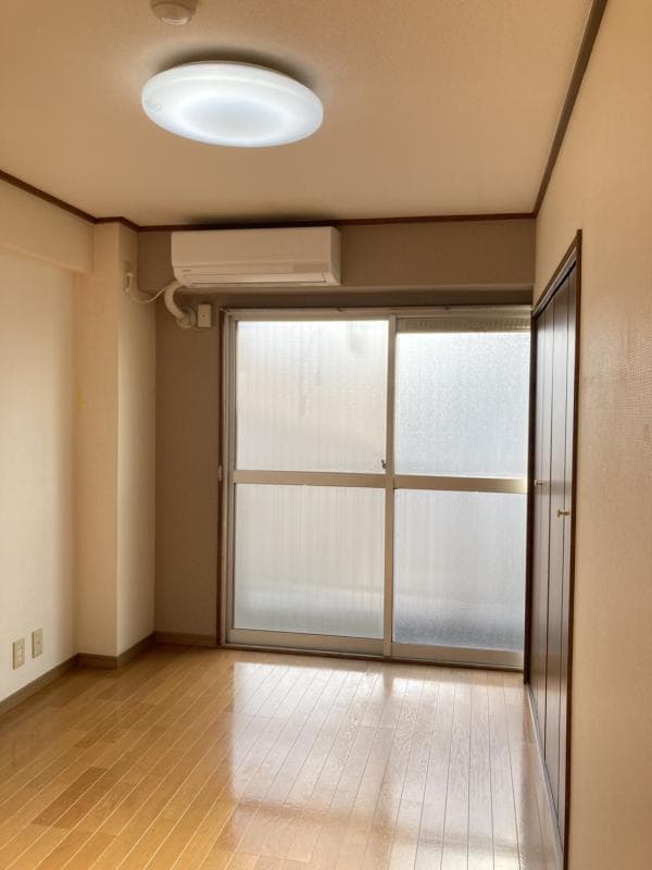 Preview interior of Elegance Senkawa