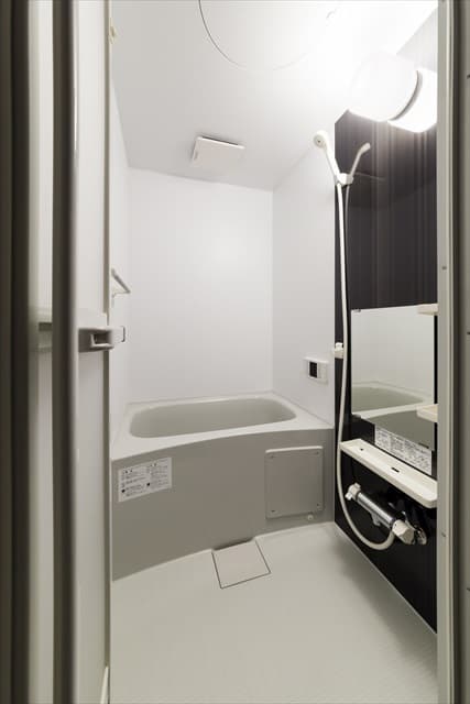 Room image 15