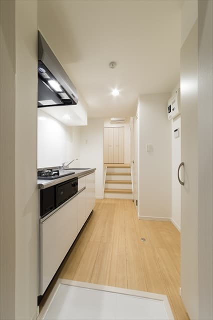 Room image 8