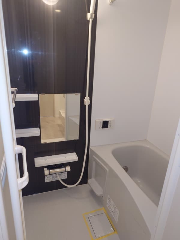 Room image 9