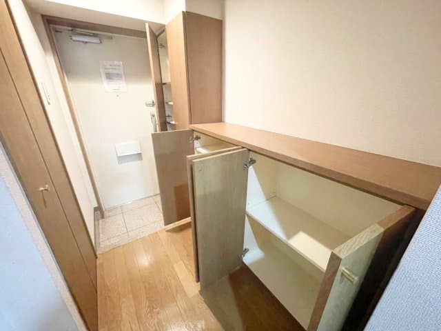 Room image 15