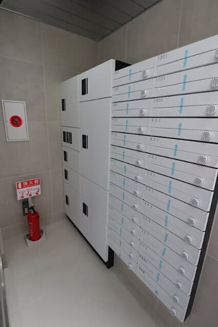 Room image 10