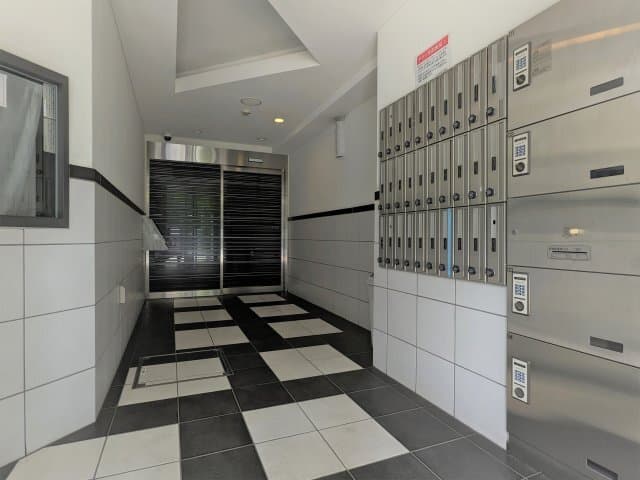Room image 11