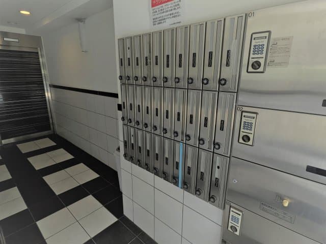 Room image 12