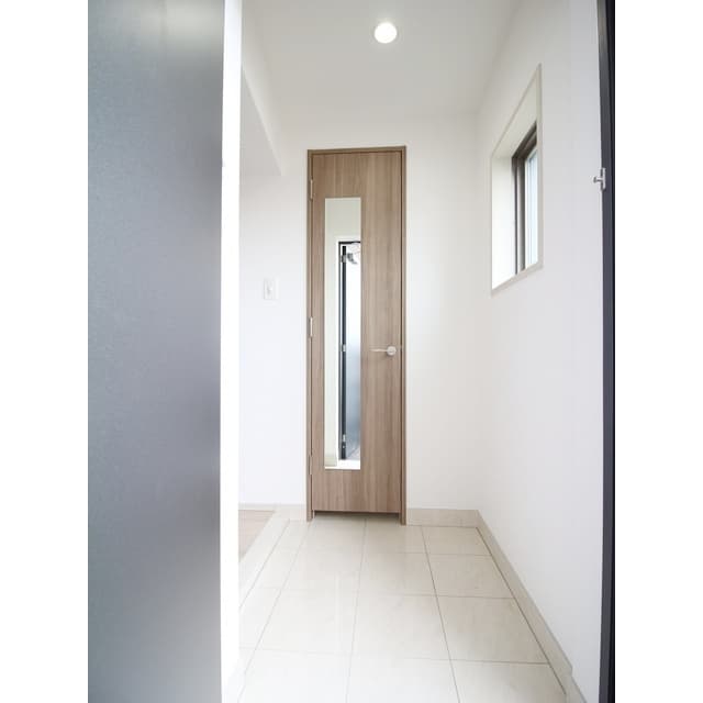 Room image 14