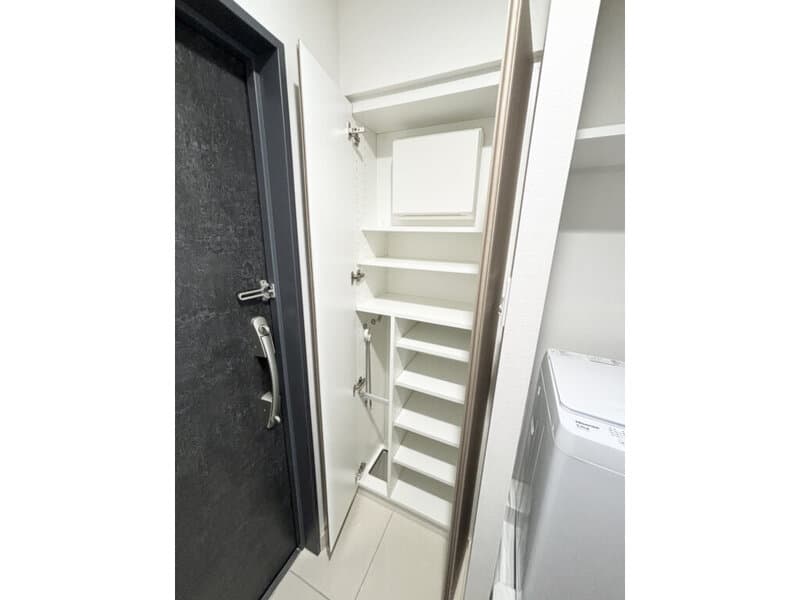 Room image 13