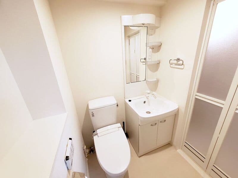 Room image 8