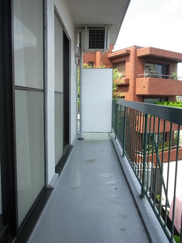 Room image 10