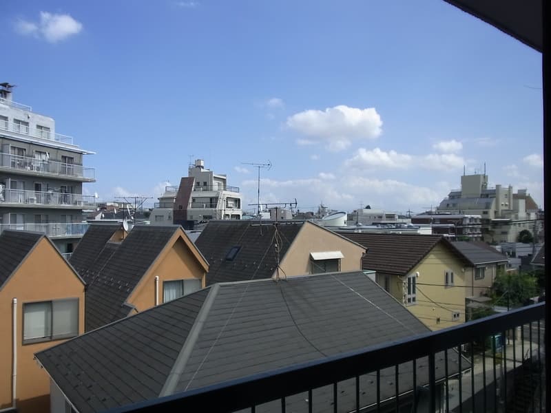 Room image 11