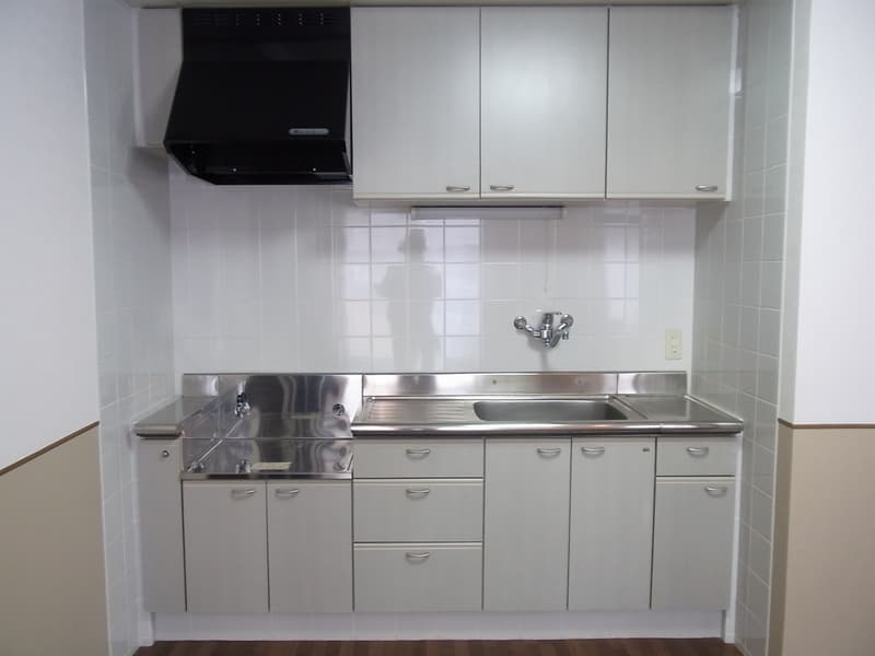Room image 12