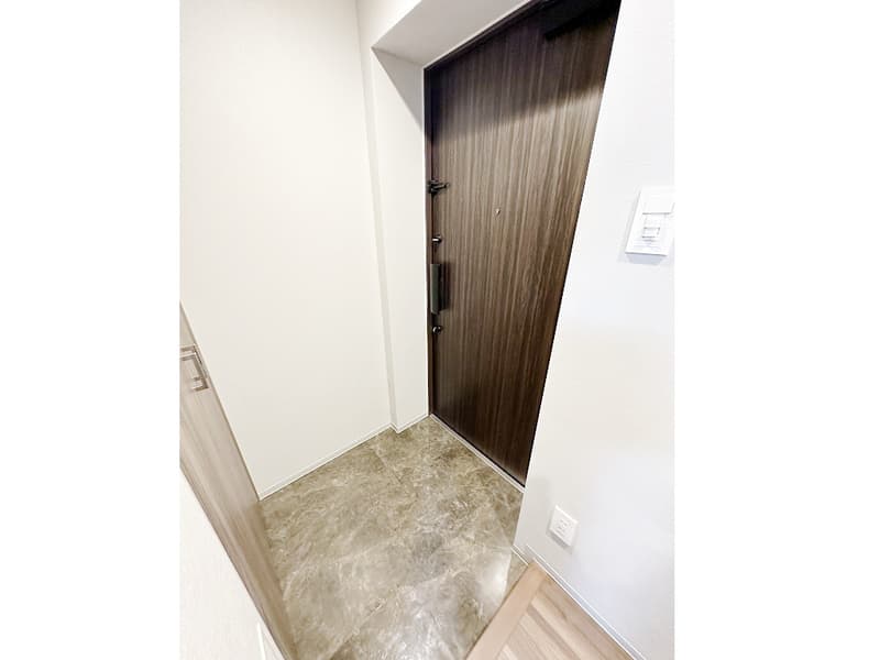 Room image 13