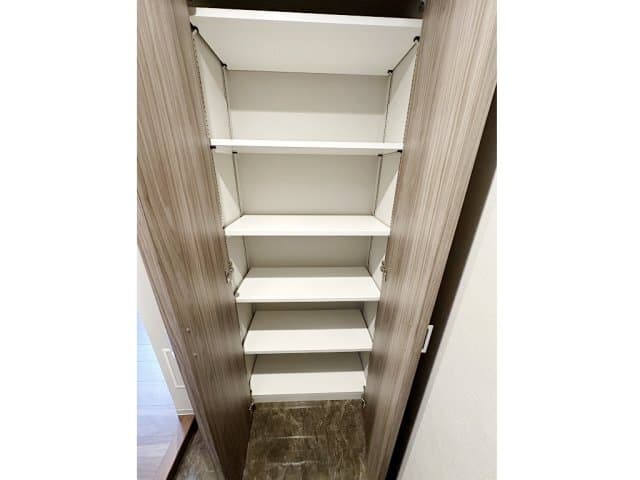 Room image 14