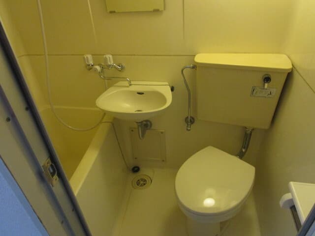 Room image 11