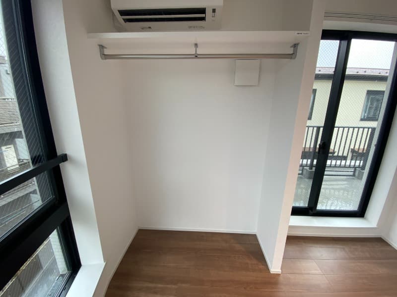 Room image 11