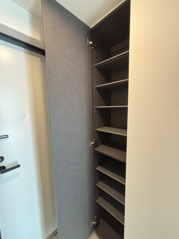 Room image 11