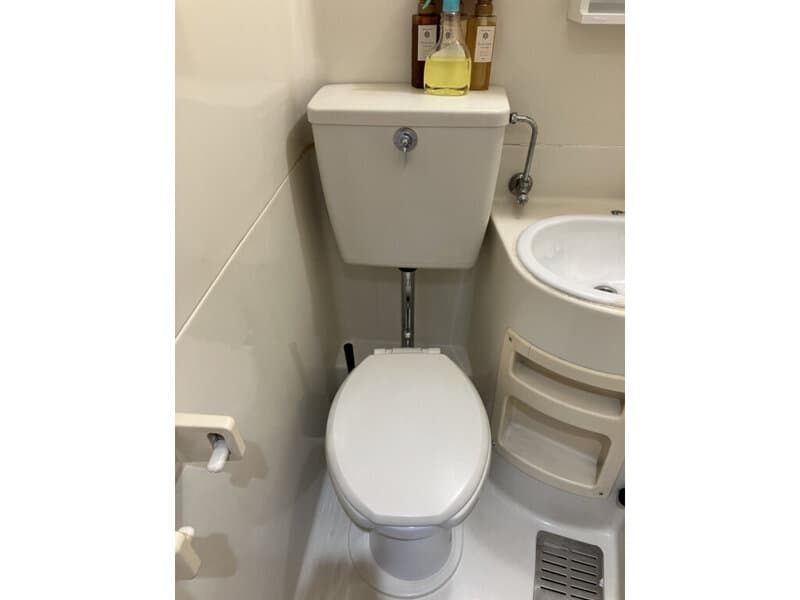 Room image 11