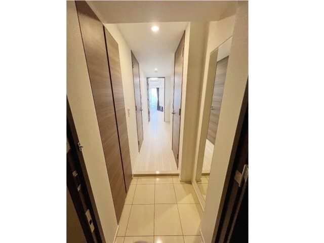 Room image 14