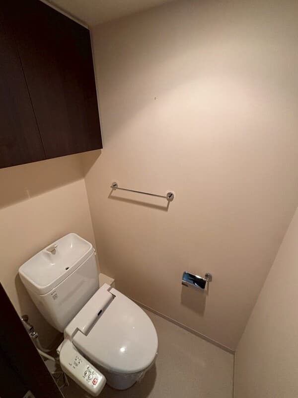 Room image 13